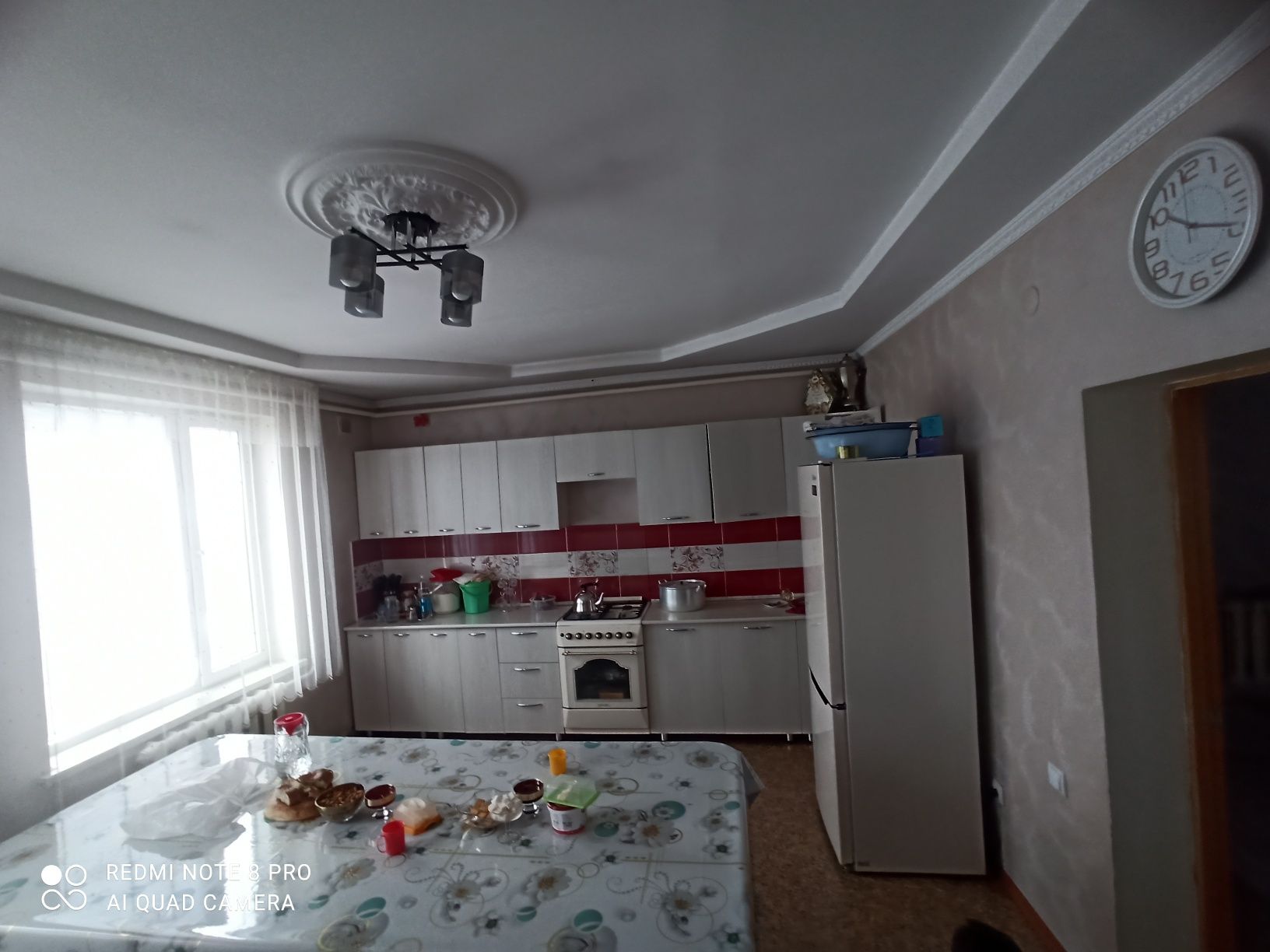 Продам дом срочна кирпичный красный школа асфальтирована улица до дома