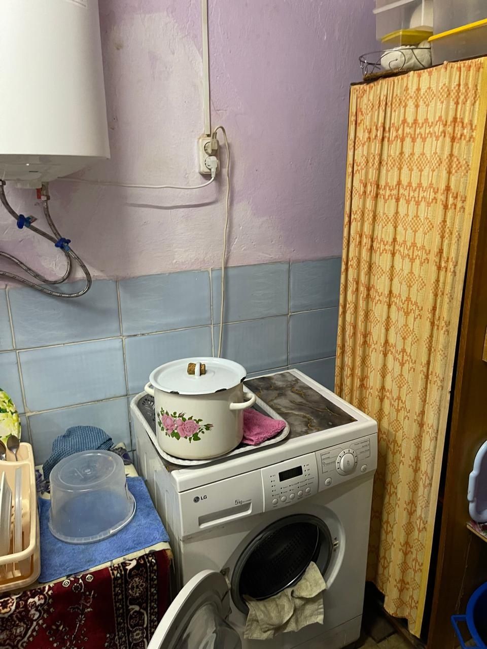Продается 2комнаты обьединенные в секционном  общежитии ДБС.
