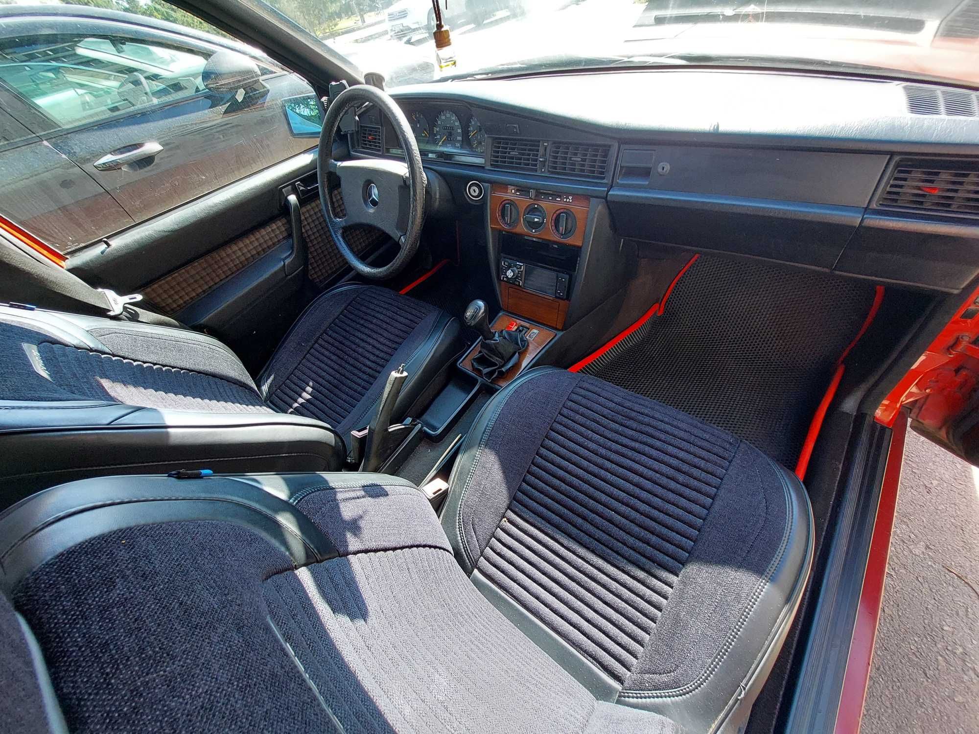 Mercedes-Benz 190E