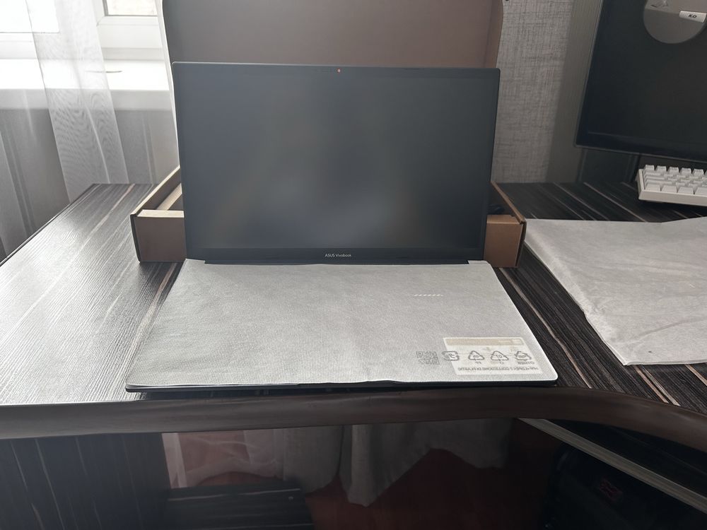 Asus Vivobook 15 SSD на 2000 гб. 24 гб оперативной памяти