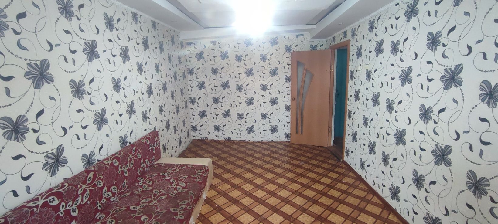 Продам однокомнатную квартиру по Жанибека  89