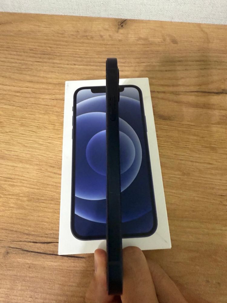 IPhone 12, Акб.: 82%