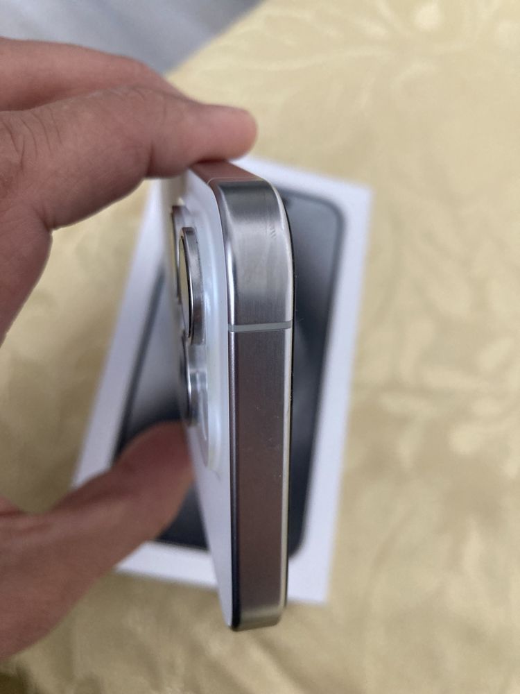 Продам IPhone 15 pro