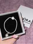 ПРОДАМ ОРИГИНАЛЬНЫЙ БРАСЛЕТ Pandora, шармик в подарок