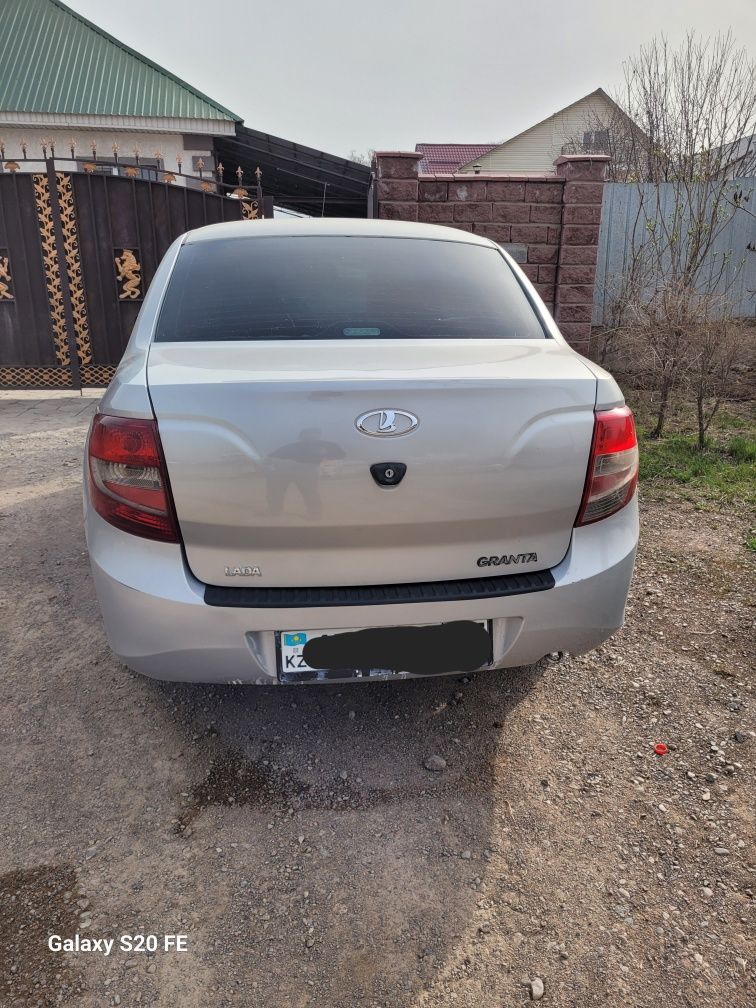 Авто на выкупом Гранта Приора 5000тг.
