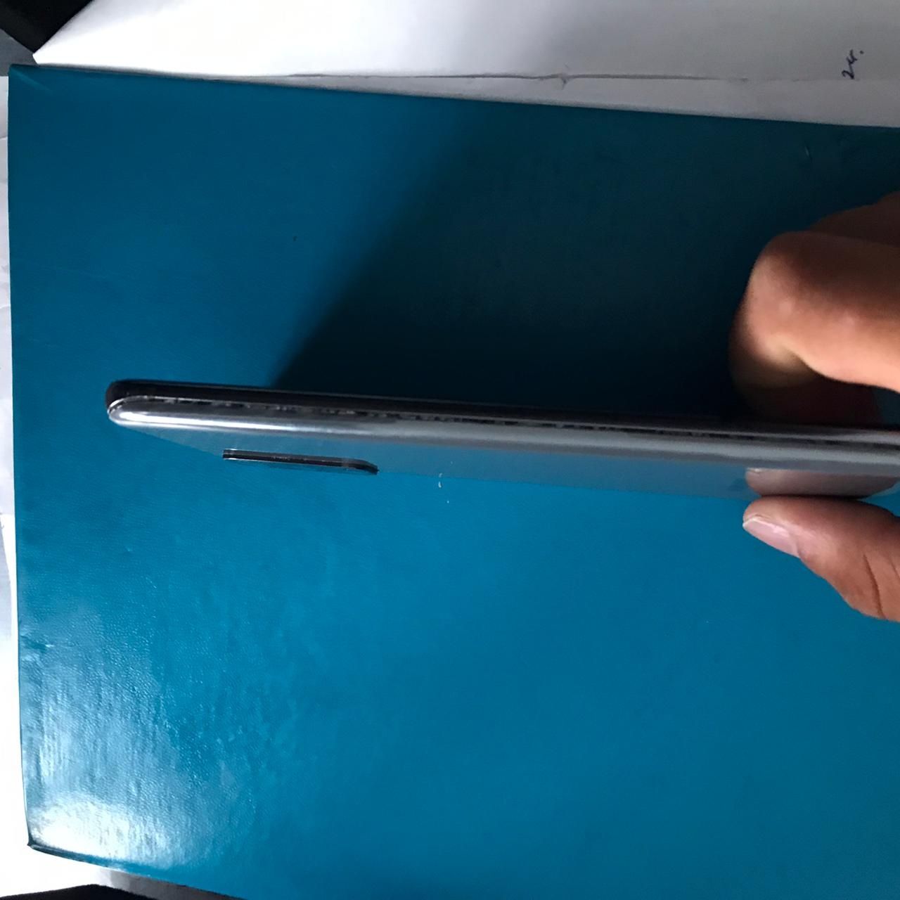Samsung s20, идеально работает