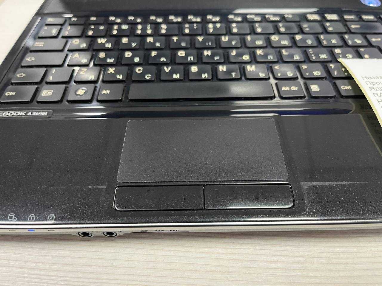Рабочий ноутбук по доступной цене Fujitsu Core i3*ОЗУ 4*HDd 320