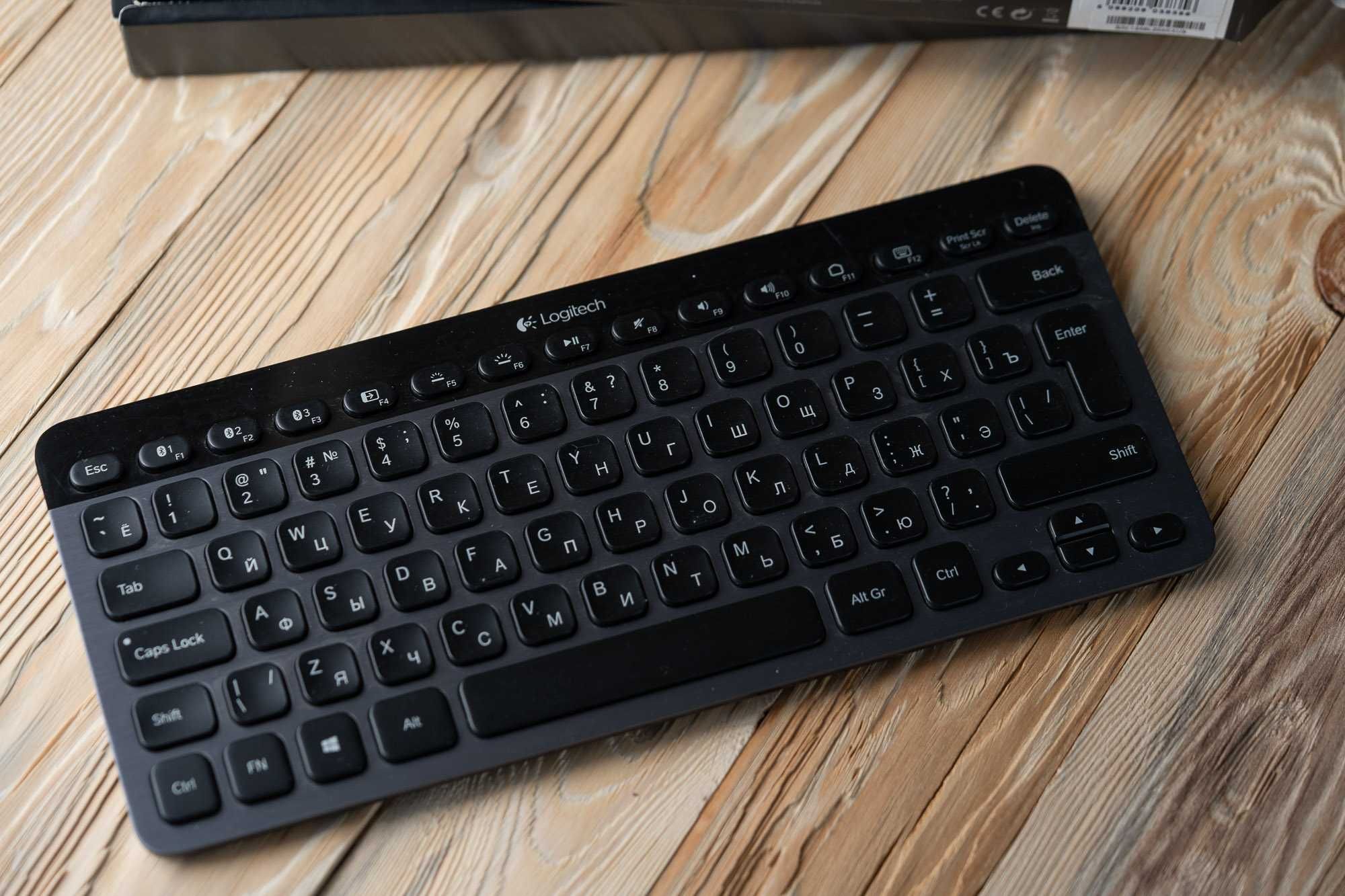 Продам беспроводную блютуз клавиатуру Logitech K810, с подсветкой