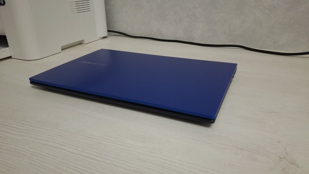 Asus VivoBook 14