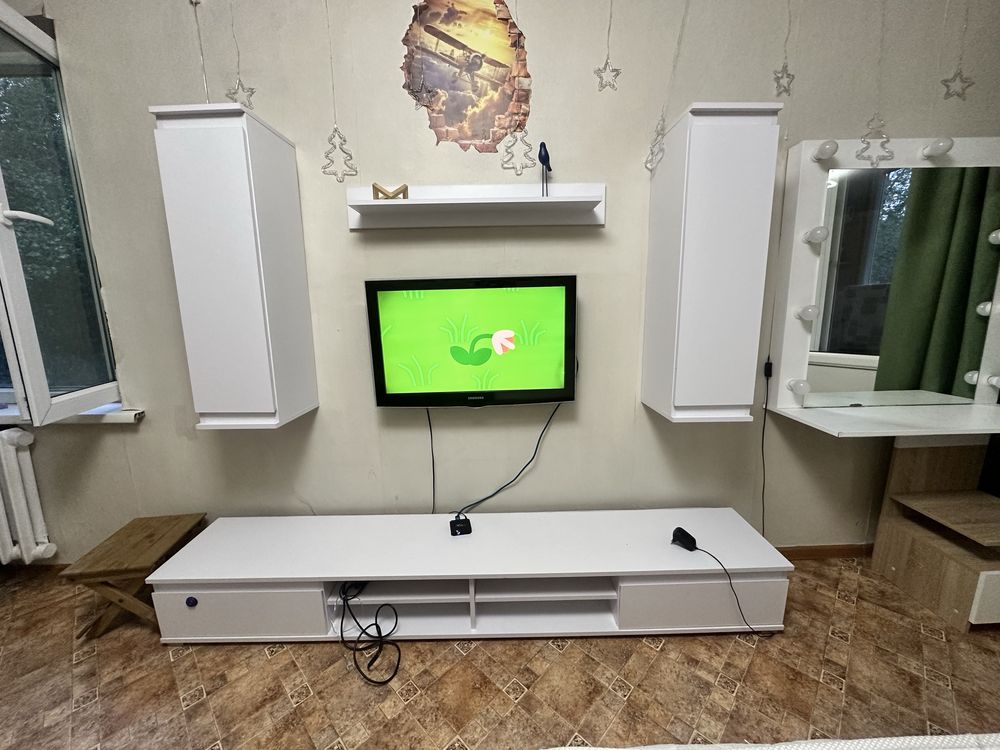 Продам стенку в гостинную
