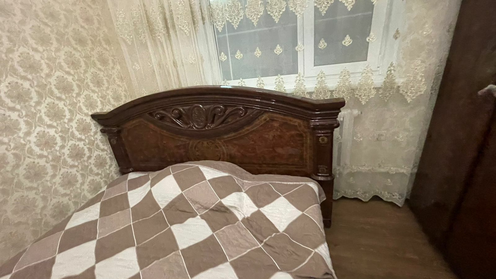 Срочно!! Продам кровать 1.80 на 2