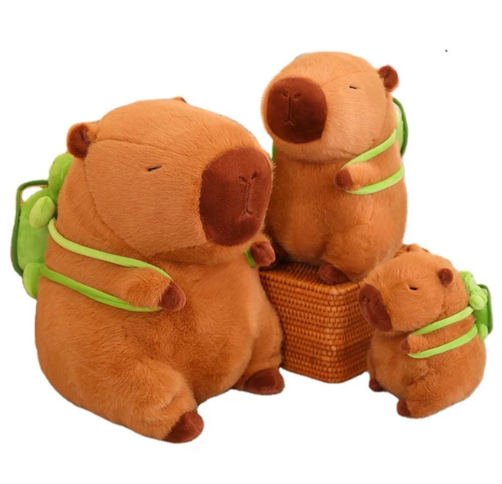 Игрушка капибара с рюкзаком