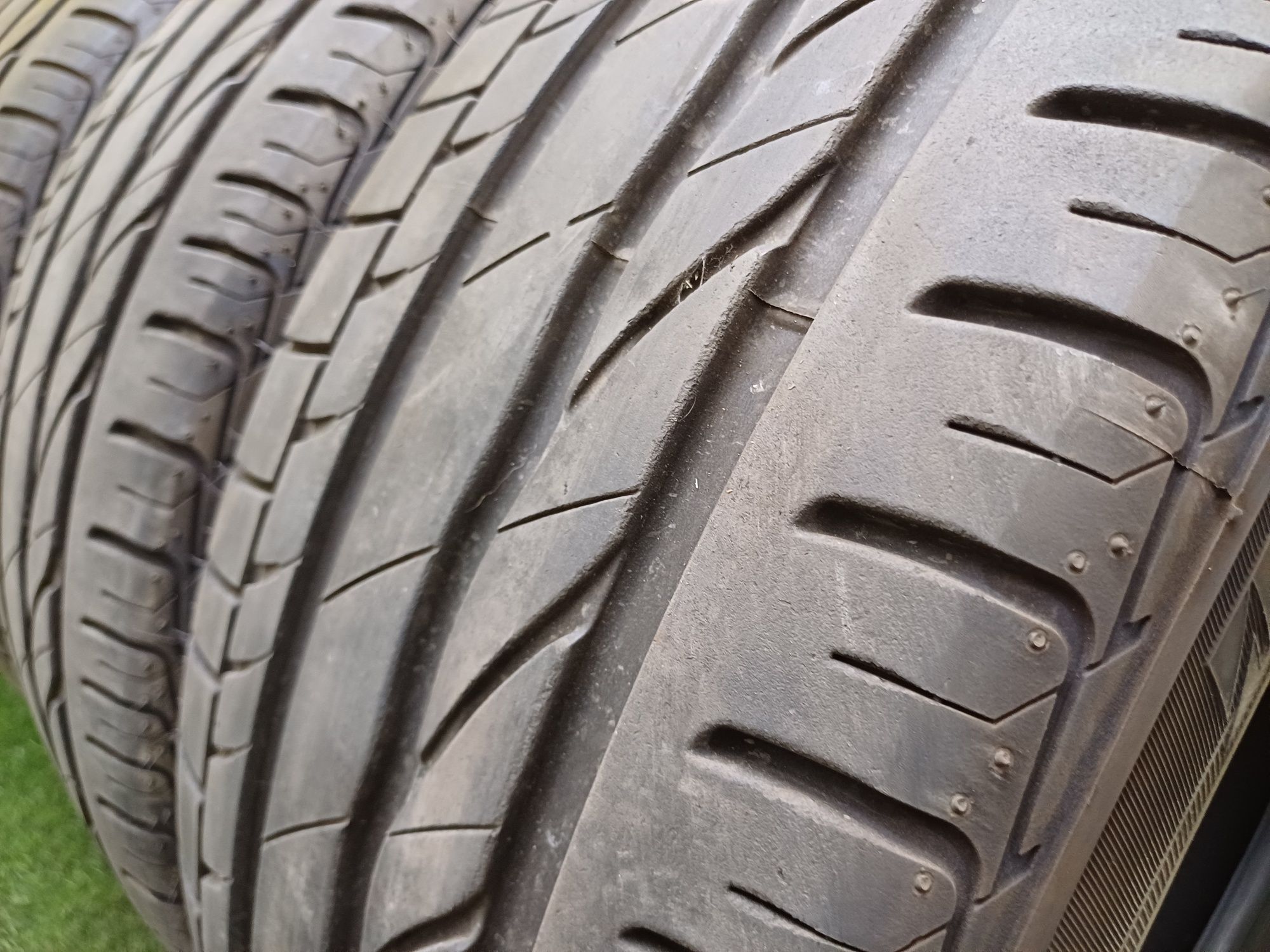 Шины 245/45 и 275/40 R18 разноширокий комплект.