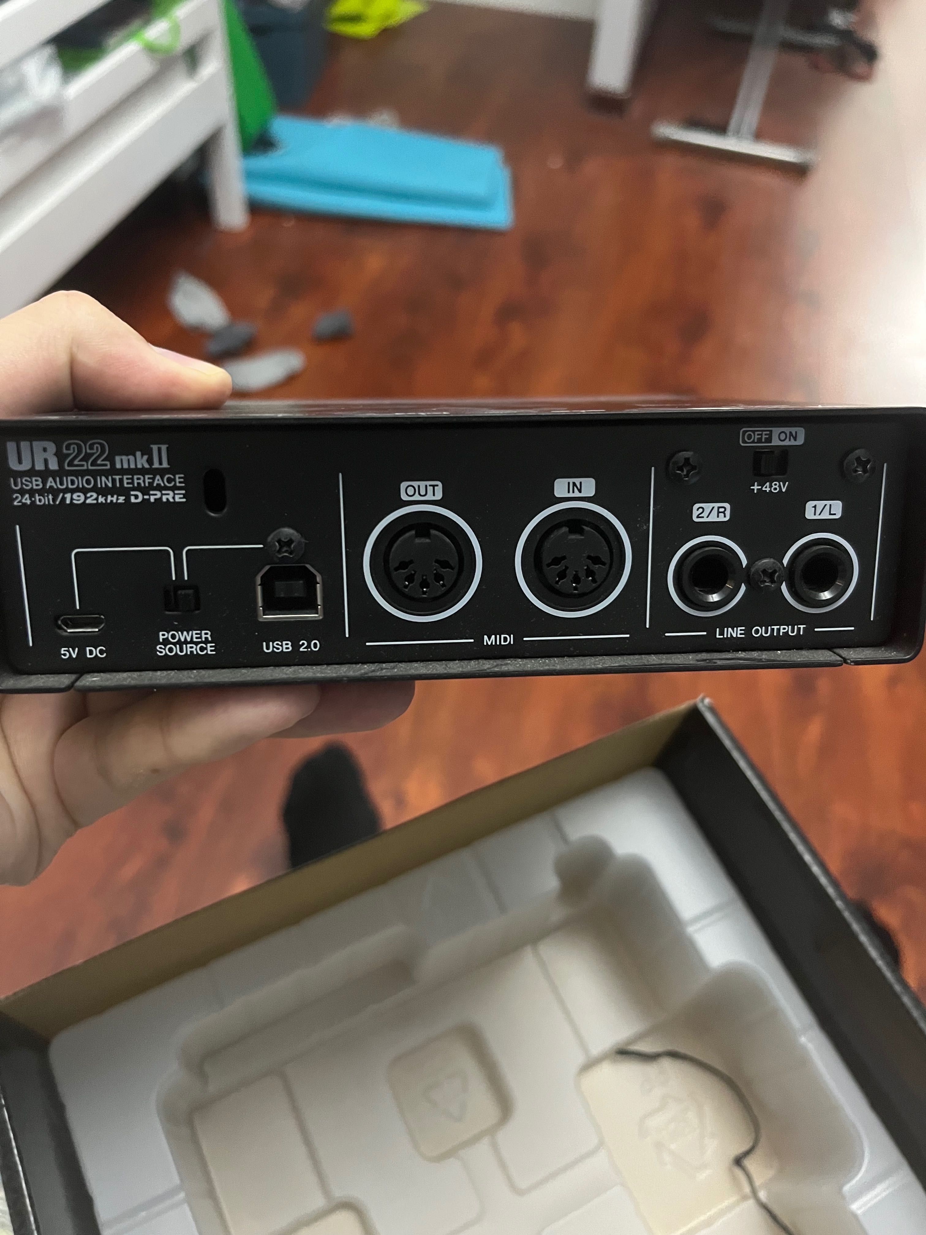 Внешняя студийная звуковая карта Steinberg UR22mkII