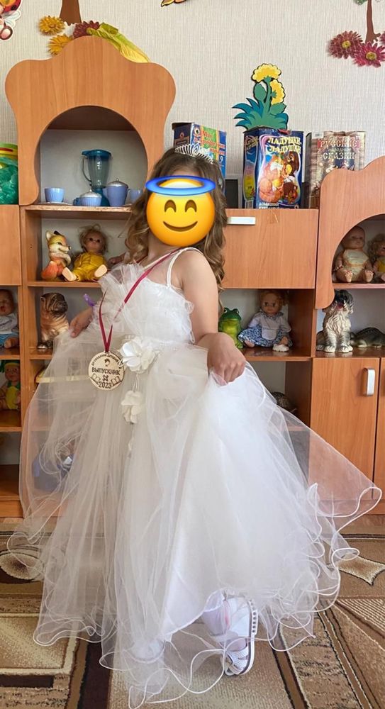Платье праздничное