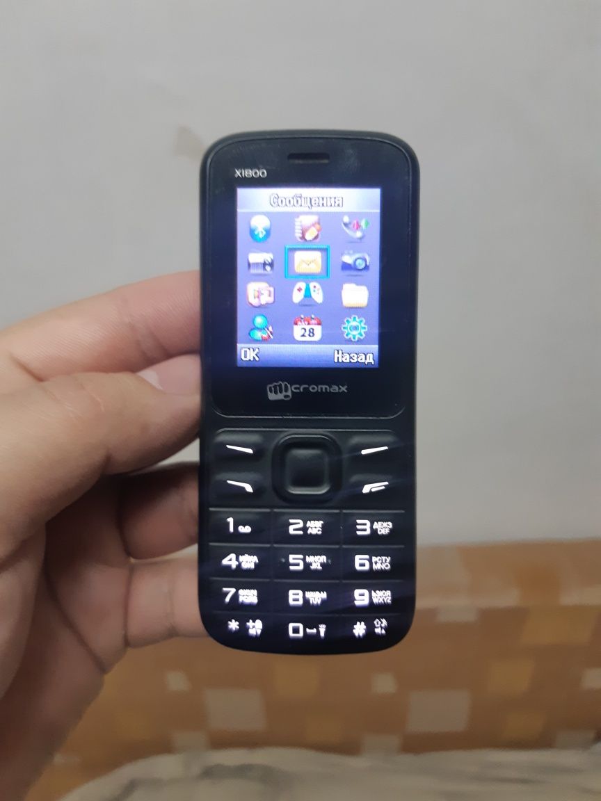 Micromax Модель X1800. Телефон на 2 Сим-Карты. Флешка. Блютуз. Фонарик