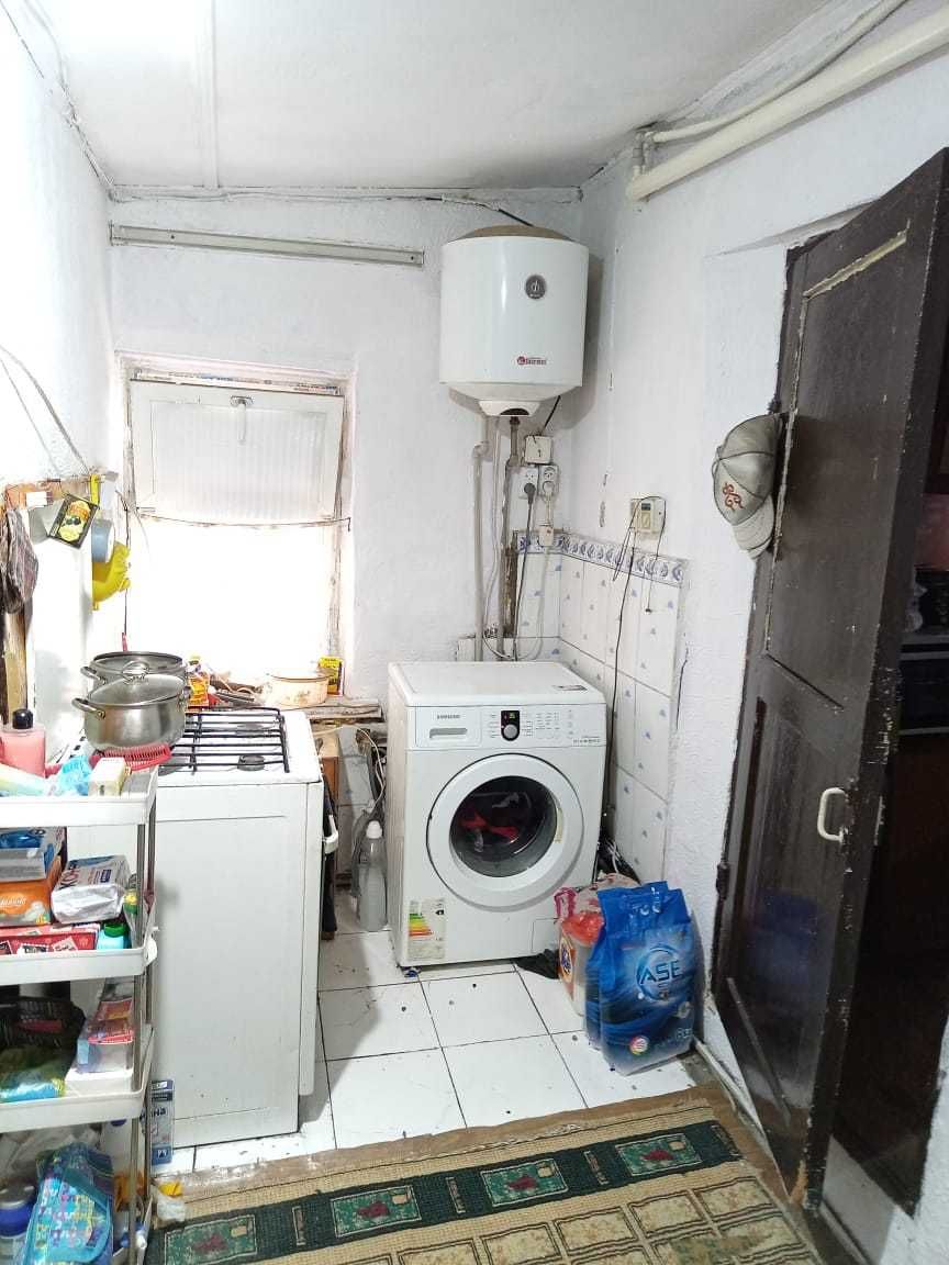 Продам дом с бассейном в центре