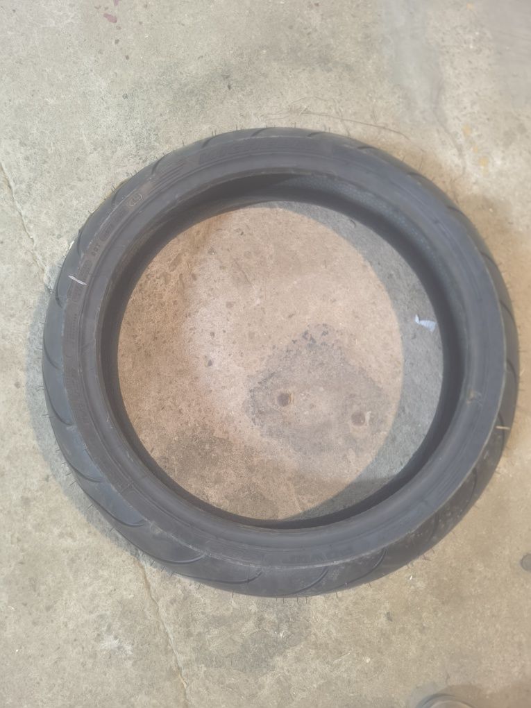 Продаю мотопокрышку Mihlen 120 60 zr17