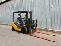 Вилочный погрузчик/кара KOMATSU FG25