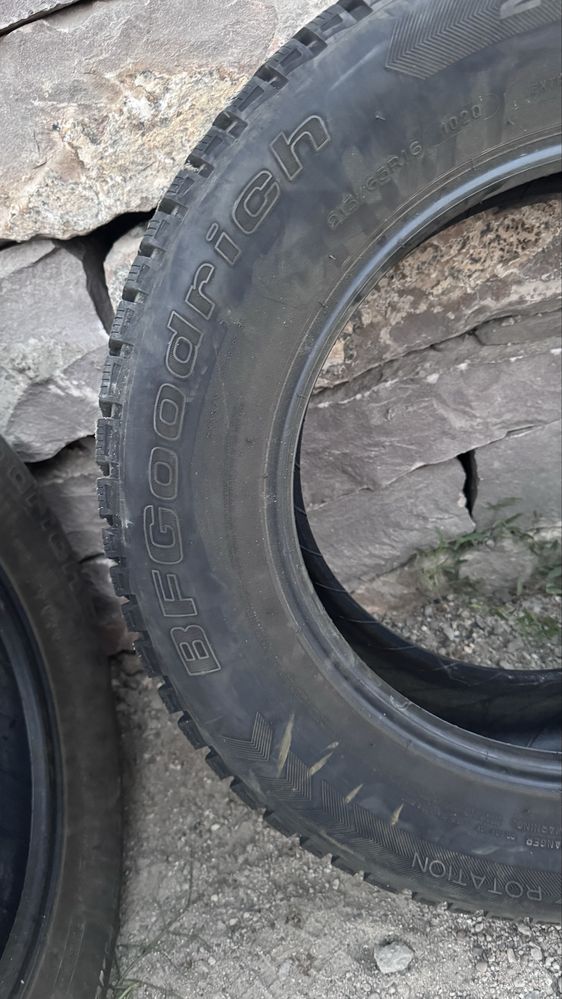 Шины продам 215/65/16