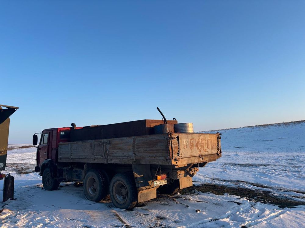 Продам буровую установку УРБ2,5 в комплекте станок водовоз жилой вагон