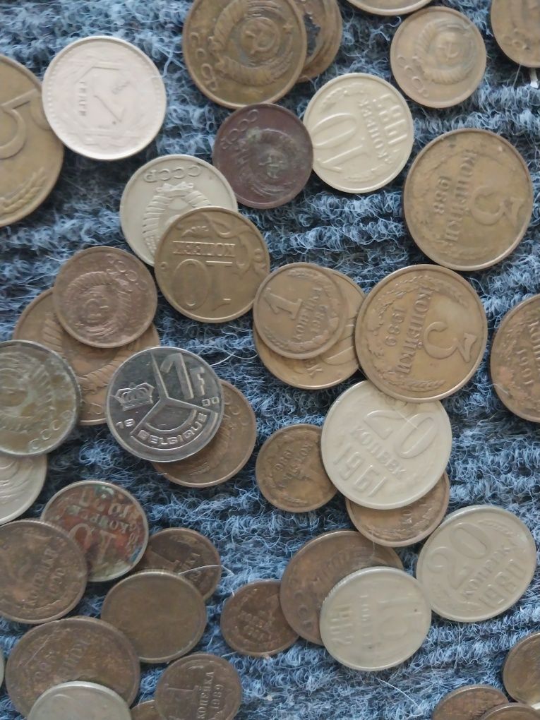 Продам монеты СССР разным номиналом