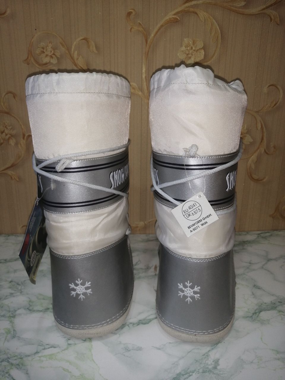Сапоги дутеши, женские, белые, р40-41
