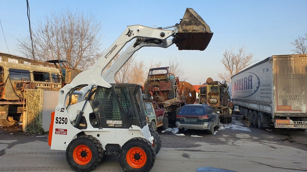 Аренда,услуги минипогрузчиков BOBCAT S250+ВИЛЫ