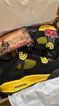 Продам кроссовки НОВЫЕ Air Jordan 4 Retro