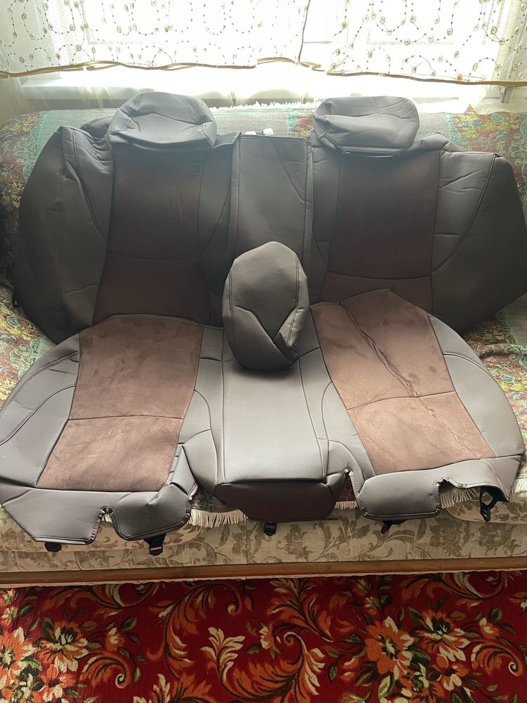Чехлы для лексус ес350