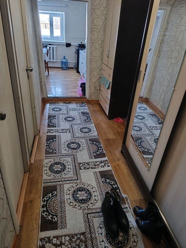 Продам 3 комнатную квартиру в центре с.Жаксы. Рассрочка!