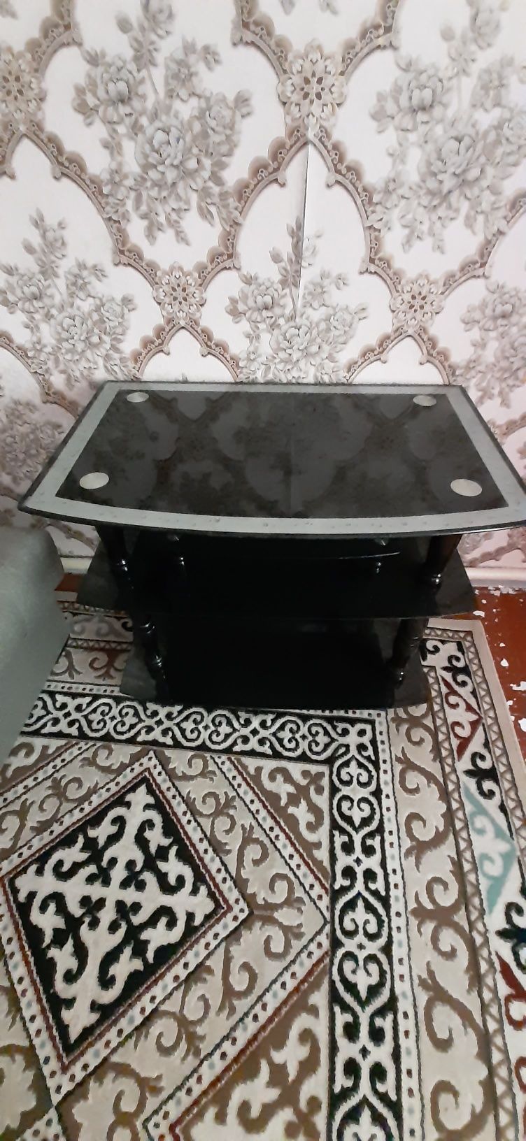 Телевизор подставкасы сатылады, жағдайы жақсы...