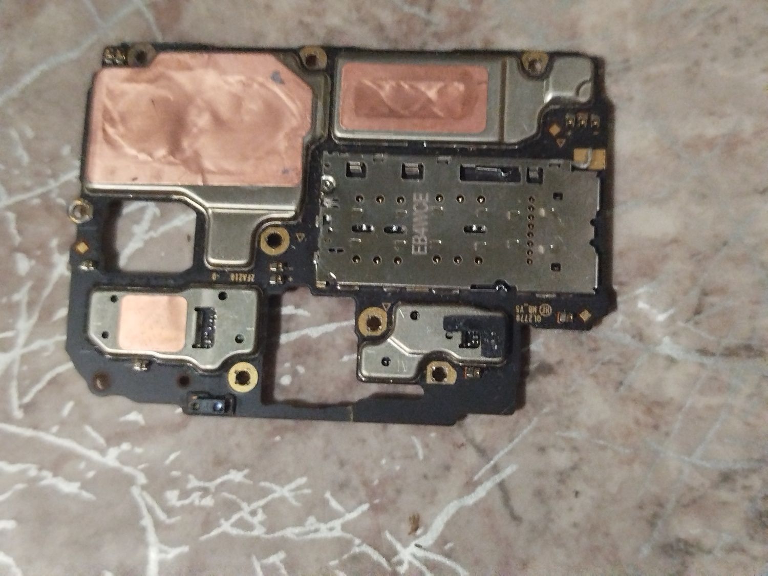 Плата Oppo a 53 так же имеются камеры