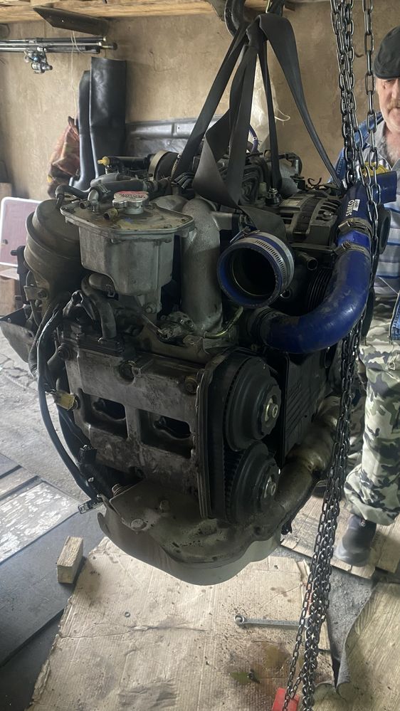 Продам в разбор два двигателя ej206 субару