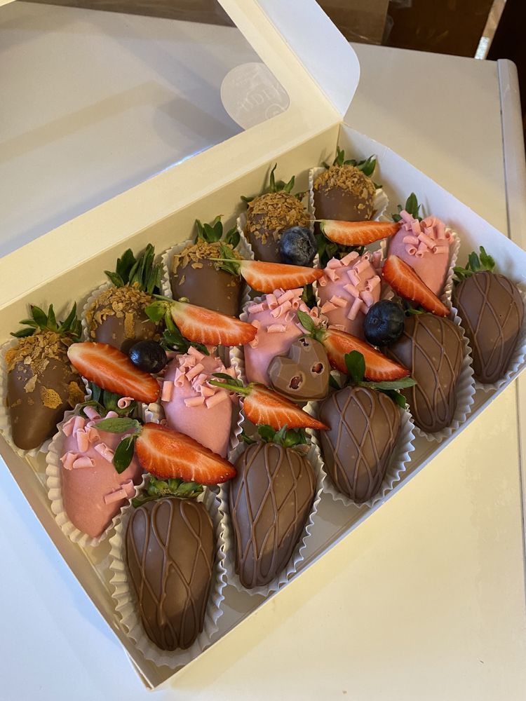 Клубника в шоколаде Караганда