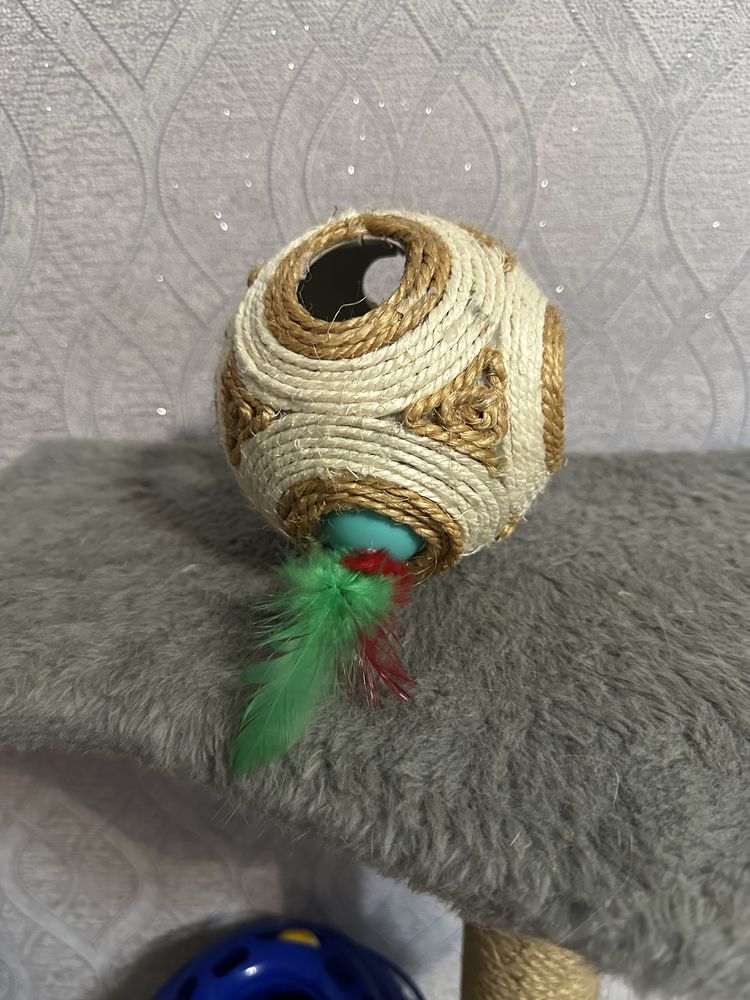 Игрушка шар с колокольчиком для кошек котов