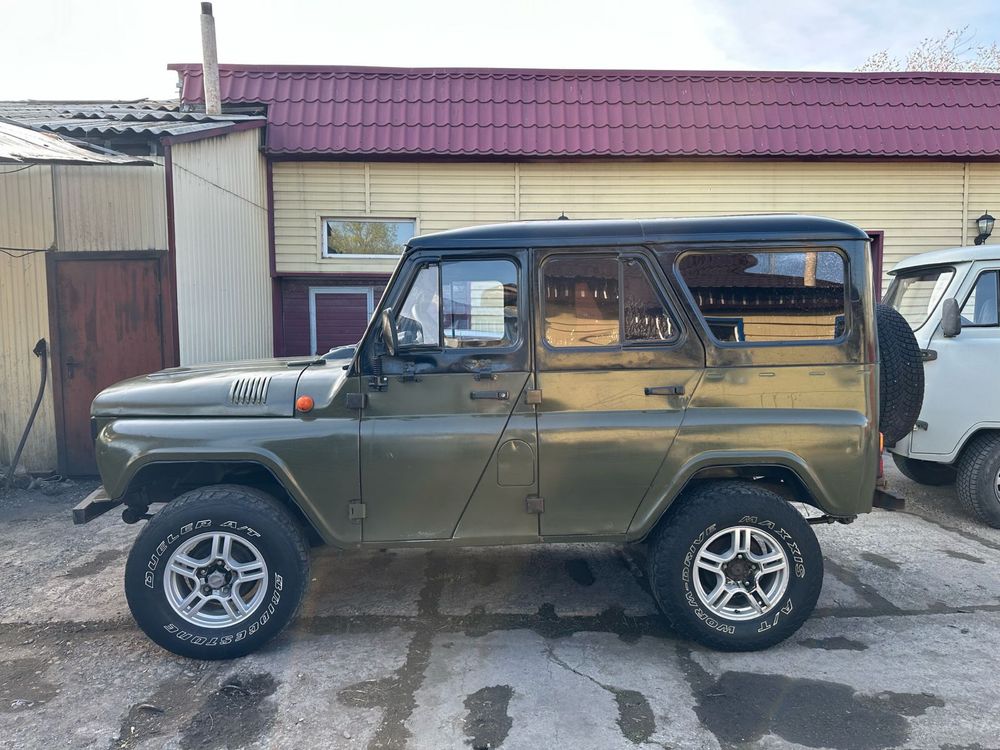 Продам автомобиль уаз