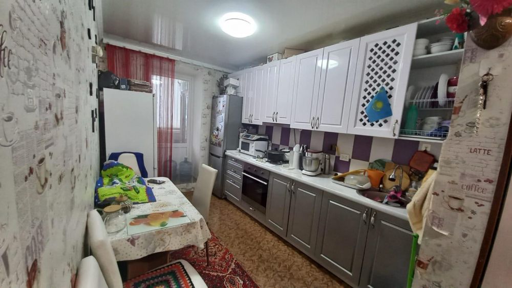 Продам 3-комн квартиру микр Горняк ! Центральное отопление !