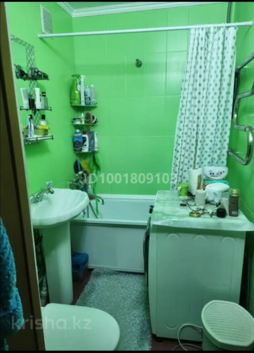 Продам 2-х комнатную квартиру на площади в связи с переездом