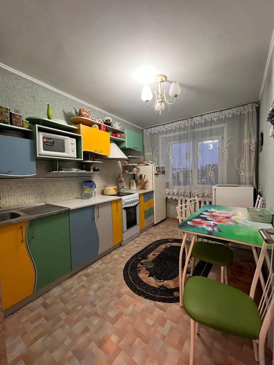 Продам 3-комнатную квартиру улучшенной планировки.Энтузиастов 11.