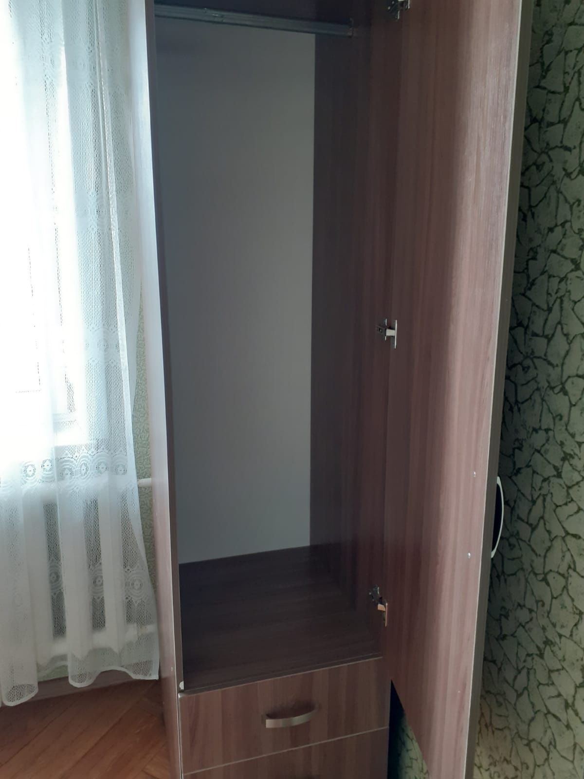 Продам шкаф для одежды