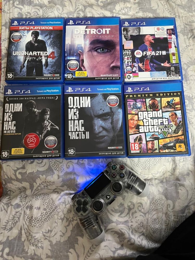 Продам Playstation 4 много игр!