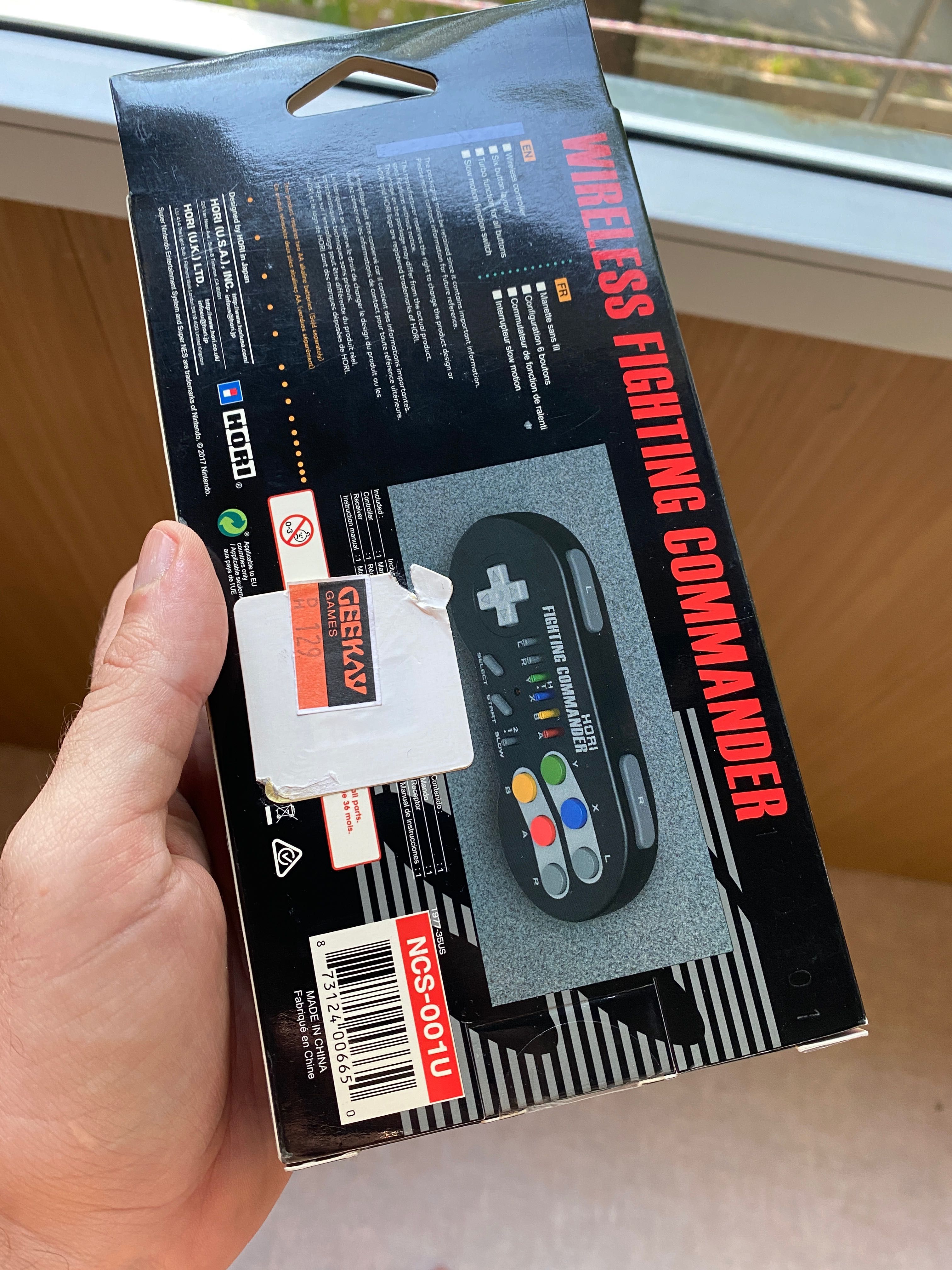 Продам новый беспроводной геймпад Hori fighting. Wii, SNES Mini