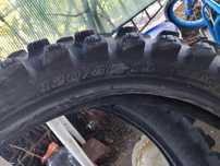 продам две резины dunlop 19 диаметра