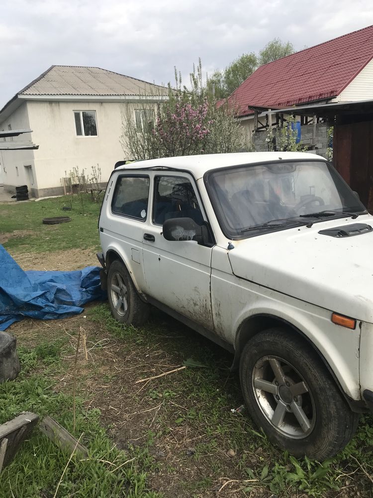 Нива 2007 срочна продам
