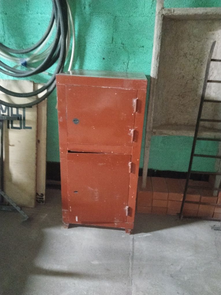 Срочно Продам цейф