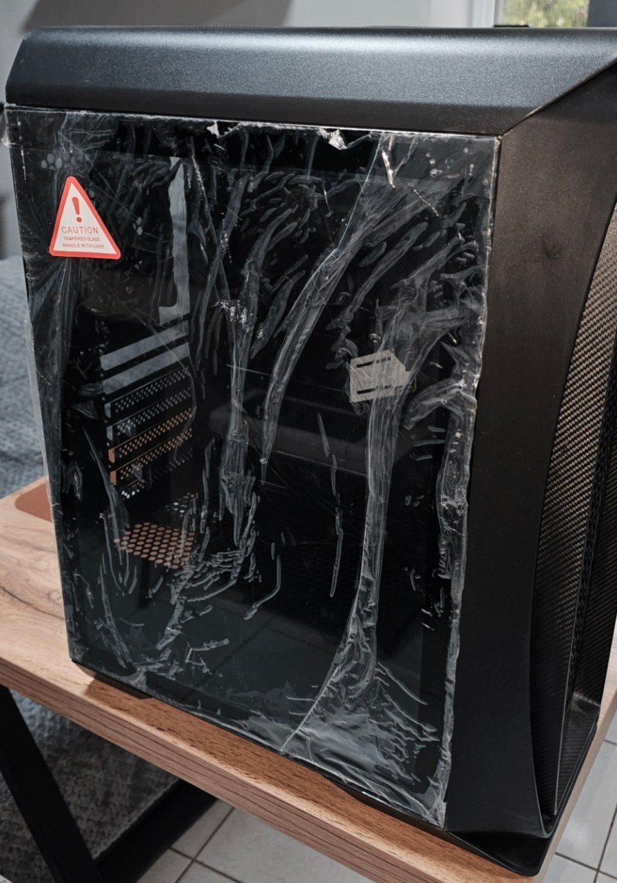 Корпус ПК Aerocool Aero One Frost