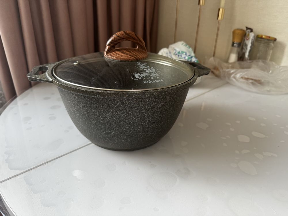 Казан с крышкой kukmara