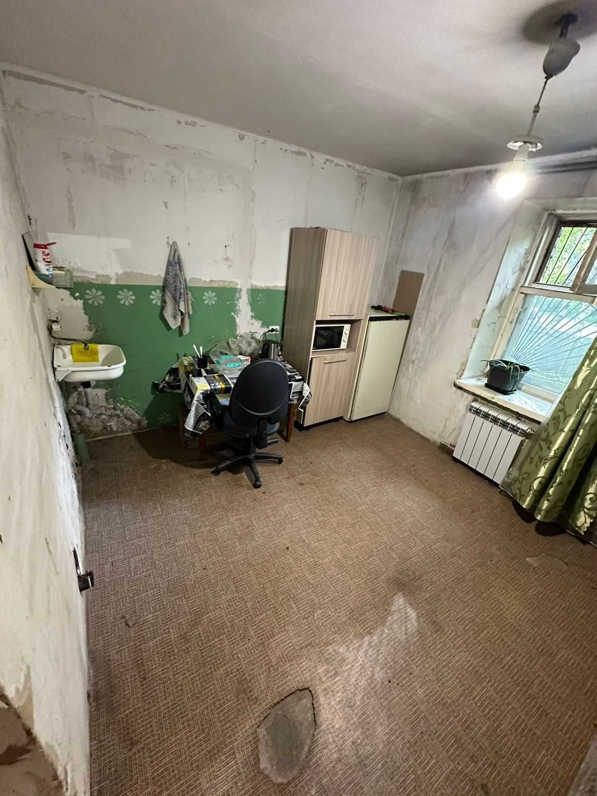 Помещение 140м2, центр города, Абая-Михаэлиса, 6 помещений, 9 комнат