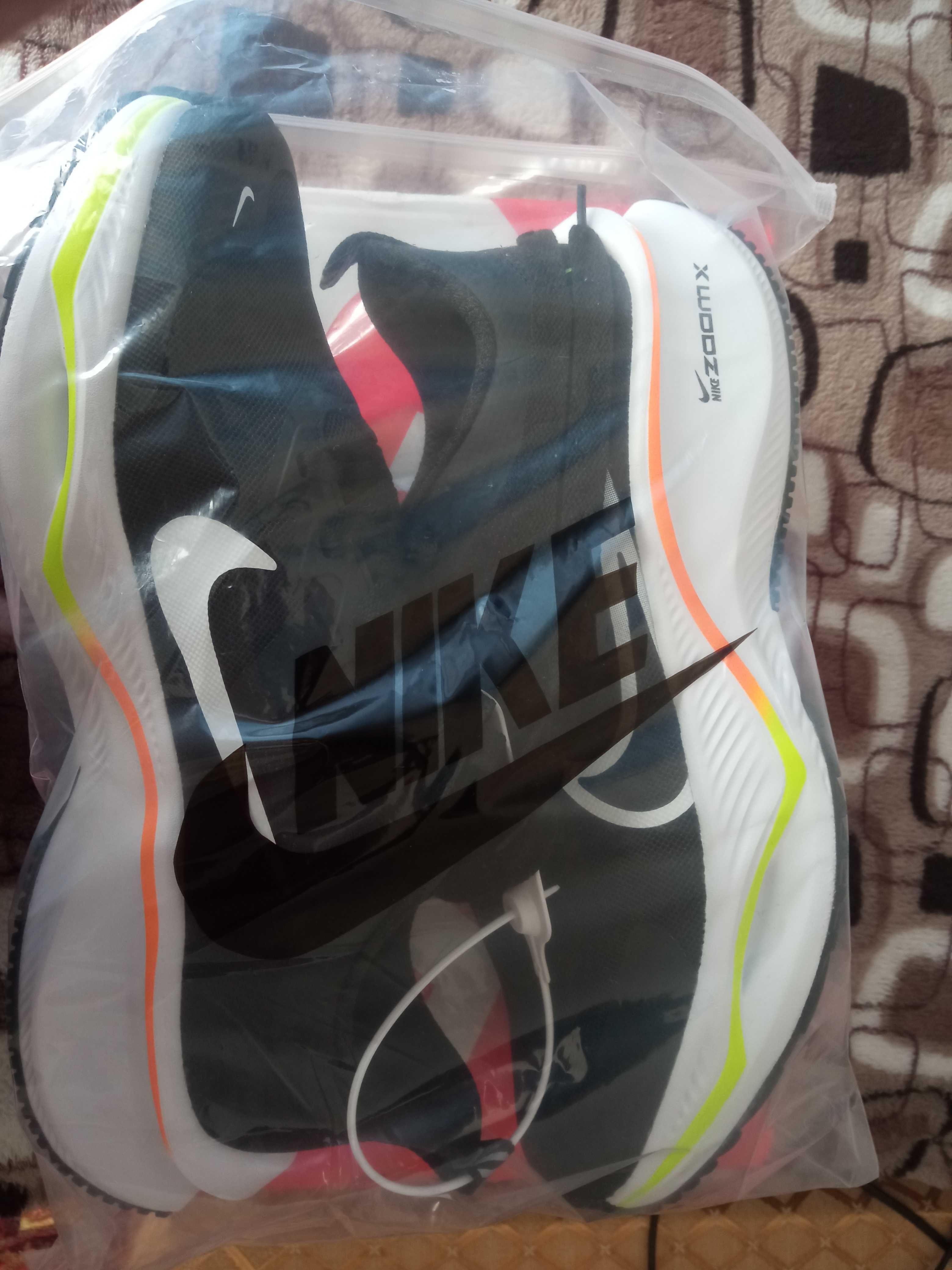 Кроссовки nike zoom X